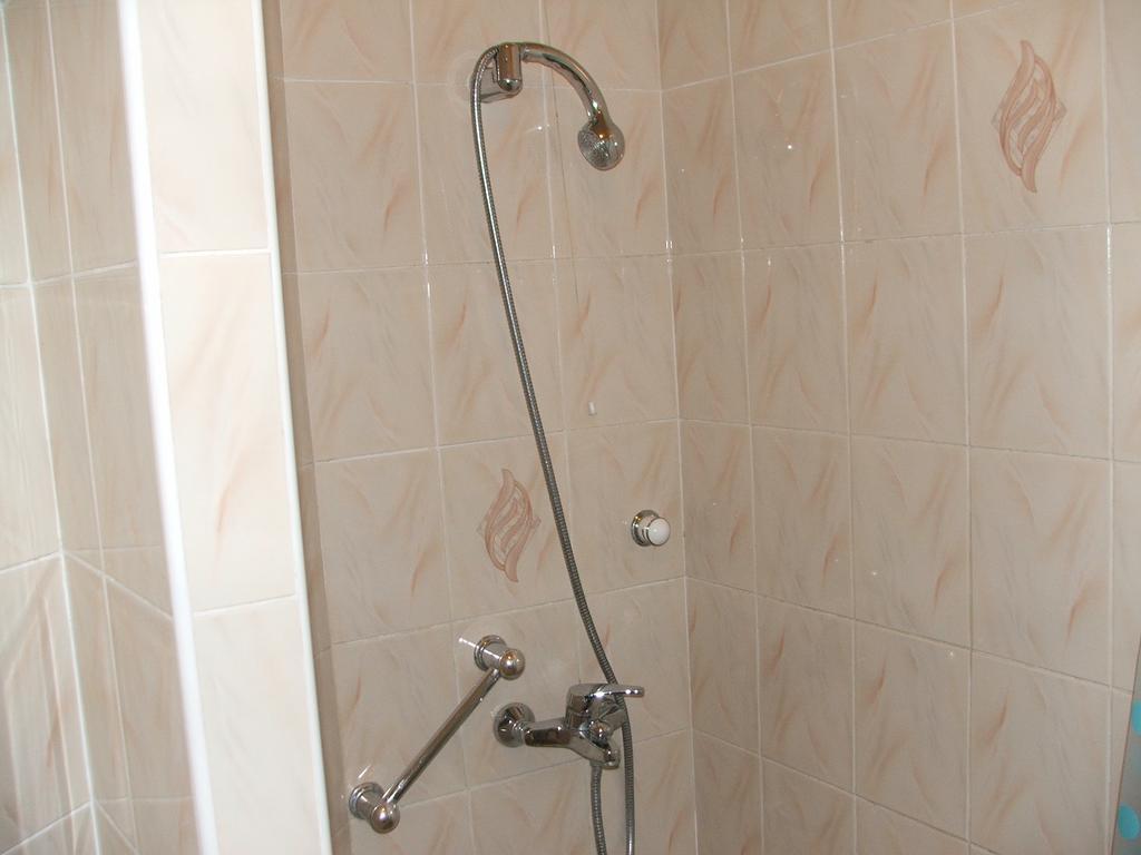Uroczy Domek Z Ogrodem I Tarasem Myslenice Exterior photo