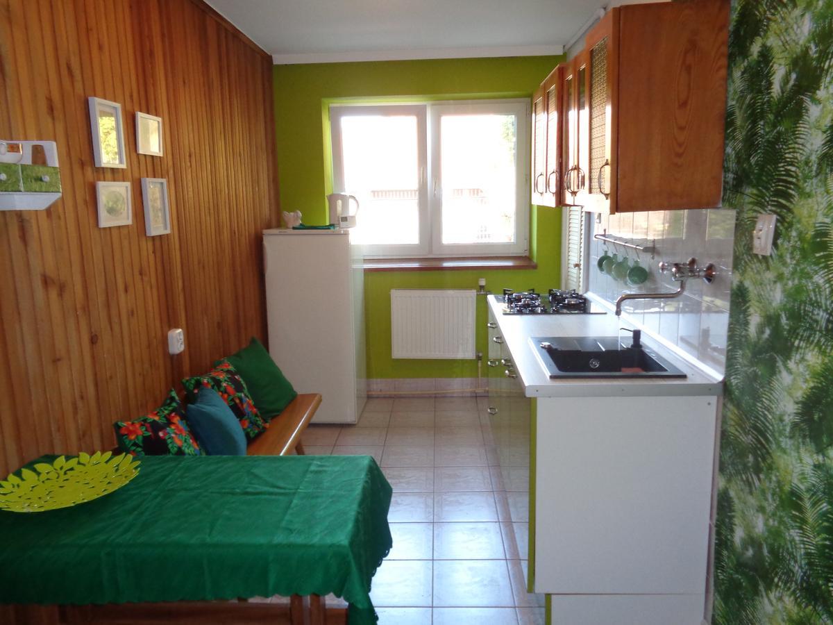 Uroczy Domek Z Ogrodem I Tarasem Myslenice Exterior photo