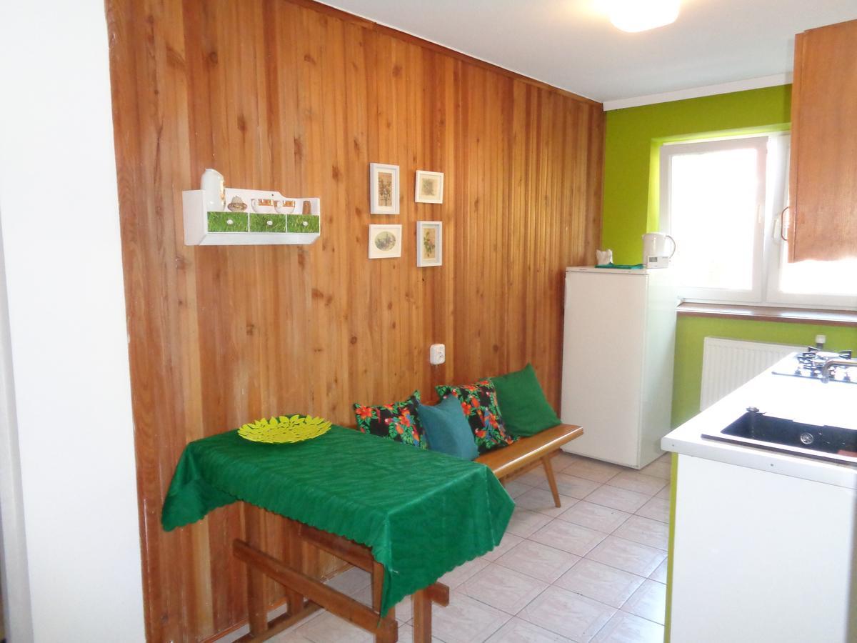 Uroczy Domek Z Ogrodem I Tarasem Myslenice Exterior photo